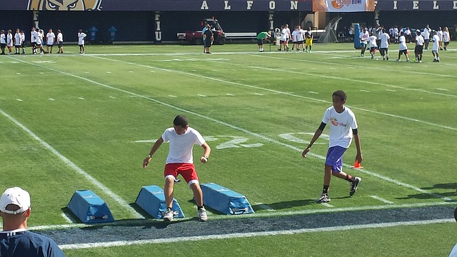 始崭露头角 始崭露头角