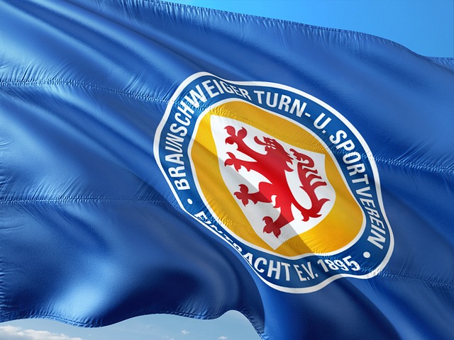 世界杯小組賽卡塔爾0-2厄瓜多爾 瓦倫西亞兩球取勝 歷屆主辦國首次輸掉首場比賽.